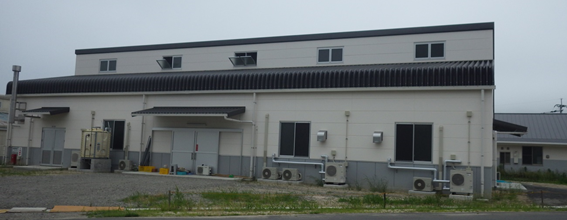 唐津市水産業活性化支援センター屋内水槽棟の外観