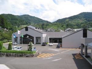 七山公民館外観