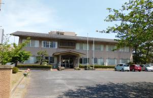 東唐津公民館外観