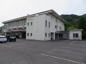 厳木コミュニティセンター外観