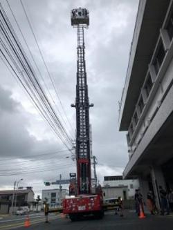 はしご車シンテイ