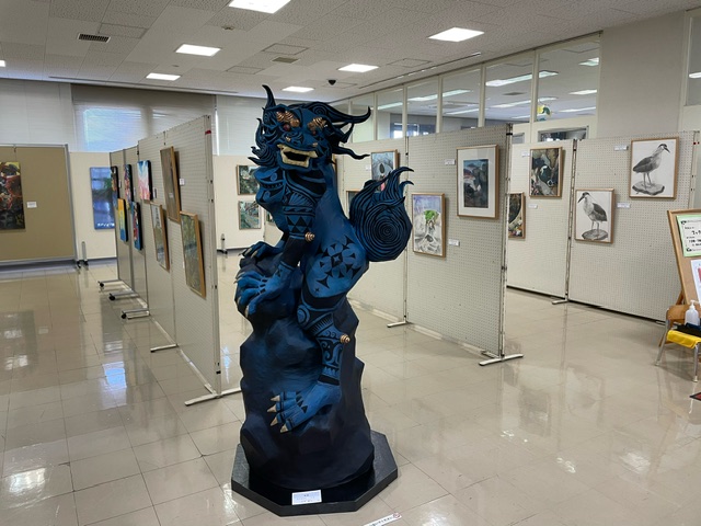 【近代図書館】【4月14日から開催】唐津東高等学校・唐津東中学校美術部・書道部合同部展がはじまります（4月13日）の画像