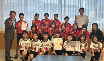 鏡山ジュニアバレーボールクラブ表敬訪問