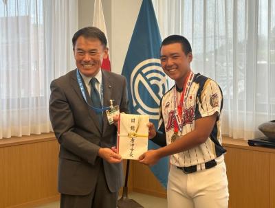 硬式野球U12 BRONCO日本代表選手世界大会出場報告表敬訪問