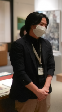 学芸員の写真