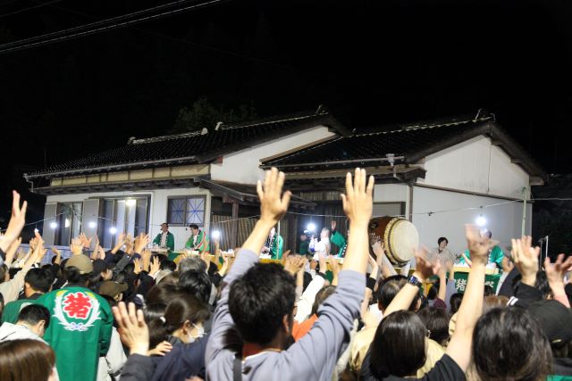 最後に恒例のもちまき写真