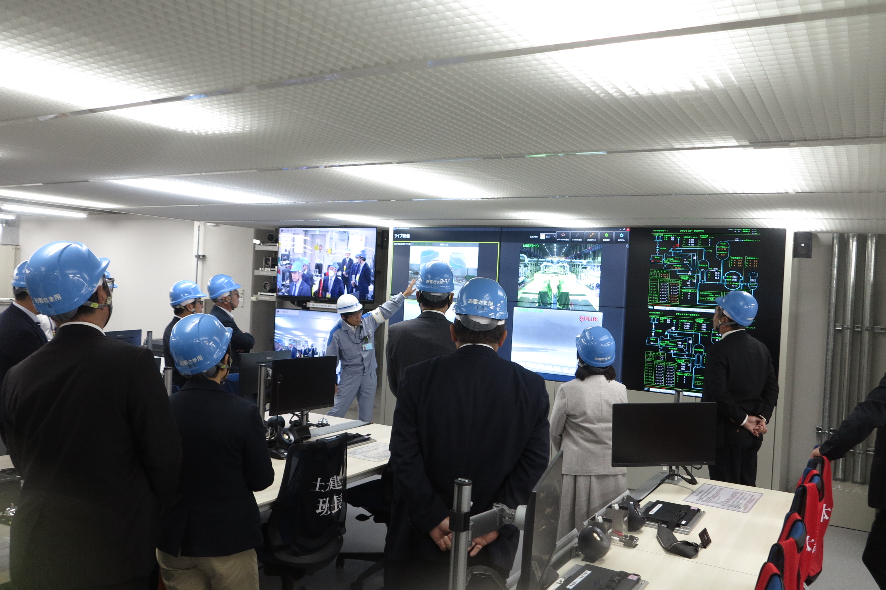 緊急時対策棟（指揮所）