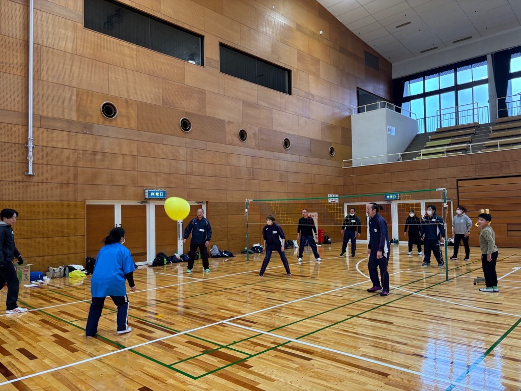 スポーツ推進委員研修（ふらばーるバレー）