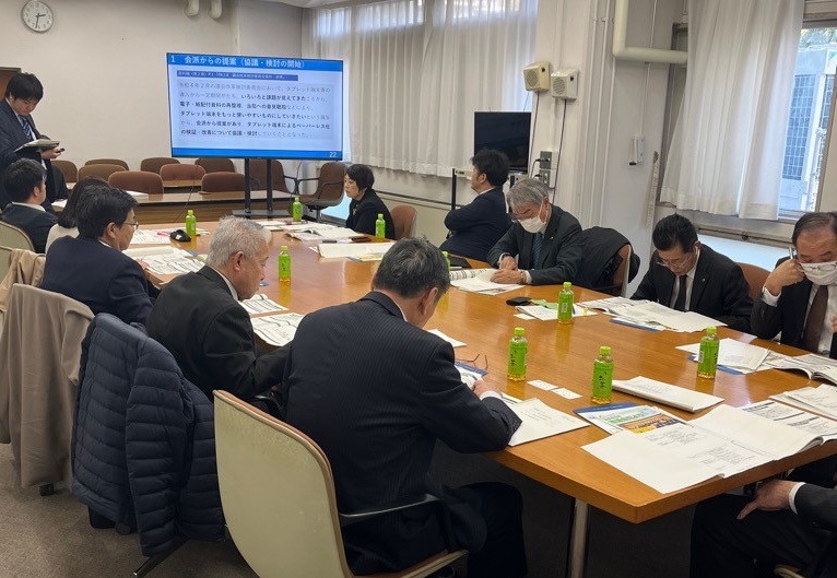 尼崎市での視察研修の様子