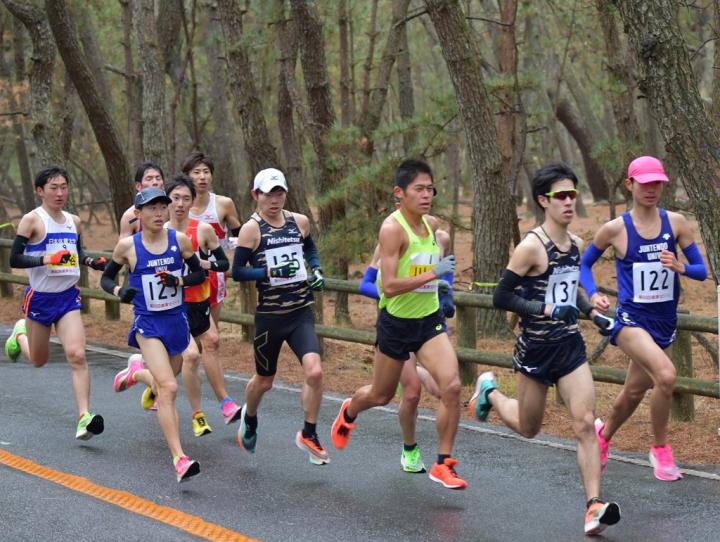 川内選手が走っている様子