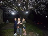 代わる代わるに記念写真