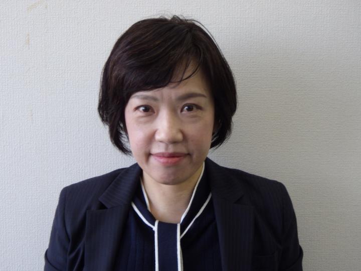 石山委員顔写真