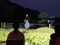 能「弱法師」の一場面の画像
