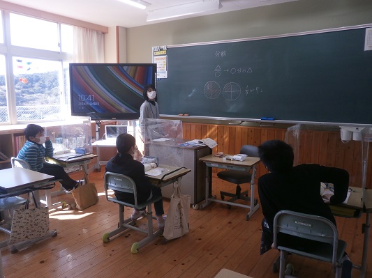 小学校複式学級対策費の画像1