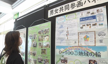 唐津市役所本庁舎玄関ホールの画像2