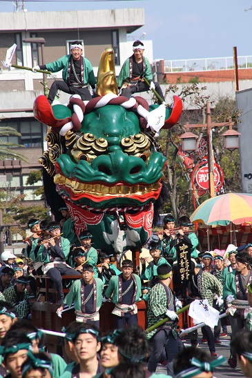 2番曳山「青獅子」の画像