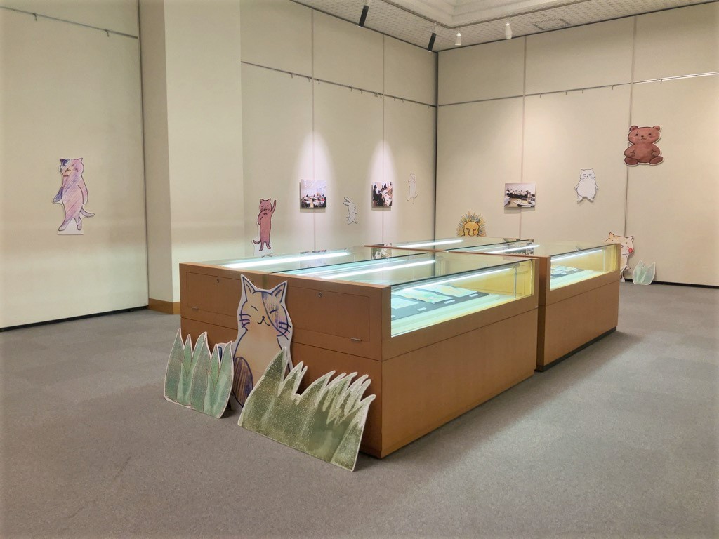 「子どもたちのワークショップ成果作品展　すきな曳山」の展示会場写真