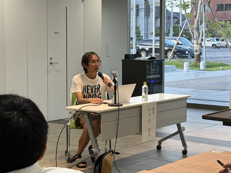 中川淳一郎さん講座様子